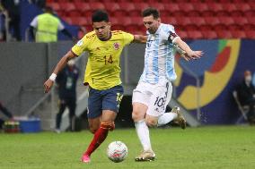 Copa America - Argentina v Colombia