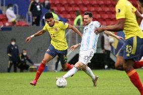 Copa America - Argentina v Colombia