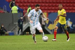 Copa America - Argentina v Colombia