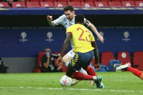 Copa America - Argentina v Colombia