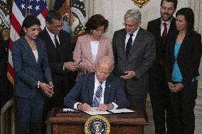 Biden Signs Executive Order Promoting Competition in the US Economy