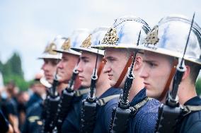 Rehearsal For The July 14 Parade - Versailles