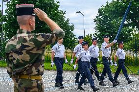 Rehearsal For The July 14 Parade - Versailles