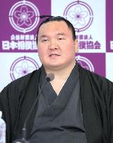 Sumo: Hakuho at retirement press conference