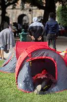 Demonstration To Ask For Housing For Migrants - Paris