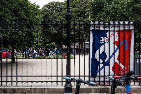 Evacuation Of The Homeless Migrants In Place Des Vosges - Paris