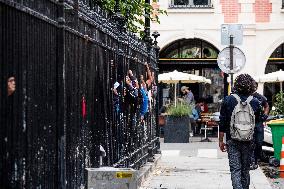 Evacuation Of The Homeless Migrants In Place Des Vosges - Paris