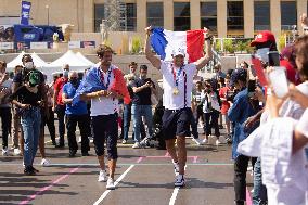 France Gold Medalists In The Men Double Sculls - Paris