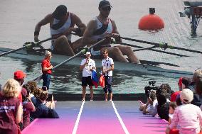 France Gold Medalists In The Men Double Sculls - Paris