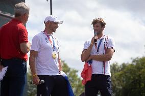 France Gold Medalists In The Men Double Sculls - Paris