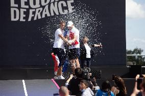 France Gold Medalists In The Men Double Sculls - Paris