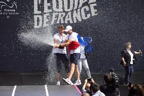 France Gold Medalists In The Men Double Sculls - Paris