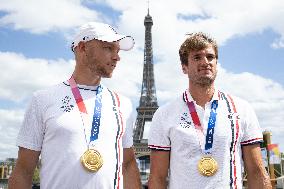 France Gold Medalists In The Men Double Sculls - Paris