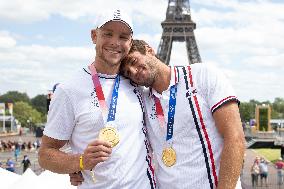 France Gold Medalists In The Men Double Sculls - Paris