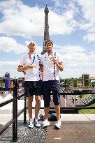 France Gold Medalists In The Men Double Sculls - Paris