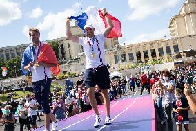 France Gold Medalists In The Men Double Sculls - Paris