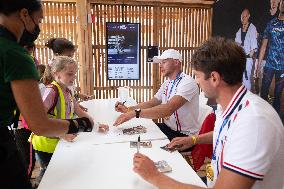 France Gold Medalists In The Men Double Sculls - Paris