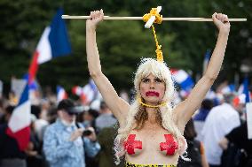 Les Patriotes protest against the Sanitary Pass - Paris