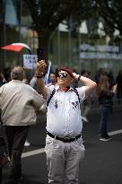 Les Patriotes protest against the Sanitary Pass - Paris