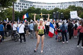 Les Patriotes protest against the Sanitary Pass - Paris