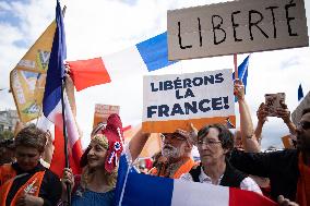 Les Patriotes protest against the Sanitary Pass - Paris