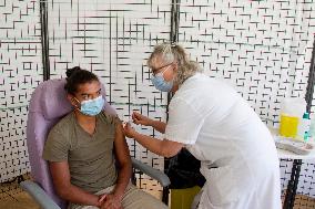 Vaccination Center During Summer Holiday - Briancon