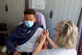 Vaccination Center During Summer Holiday - Briancon