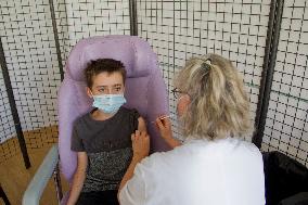 Vaccination Center During Summer Holiday - Briancon