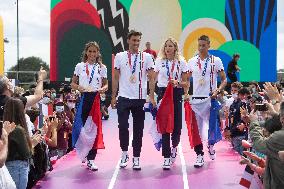 French Medalists of the Olympics Games at the Trocadero - Paris