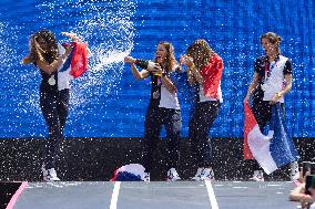 French Medalists of the Olympics Games at the Trocadero - Paris