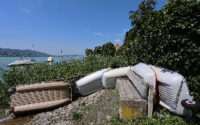 Village Of Kusnacht On The Shores Of Lake Zurich - Switzerland