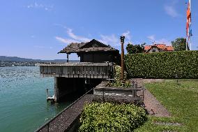 Village Of Kusnacht On The Shores Of Lake Zurich - Switzerland