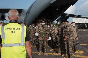Military Medical Equipement Arrives In Martinique