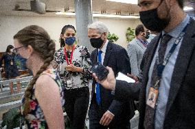 Senators vote at the US Capitol