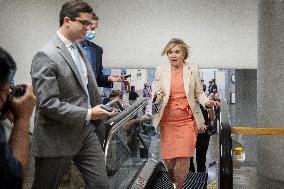 Senators vote at the US Capitol