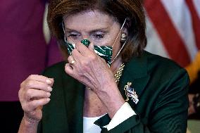 Nancy Pelosi on January 6th gold medals for police - Washington