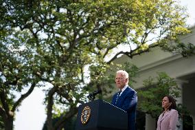 President Joe Biden Awards January 6 Police Officers Congressional Gold Medals