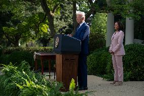 President Joe Biden Awards January 6 Police Officers Congressional Gold Medals