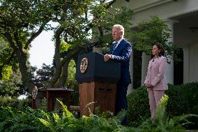 President Joe Biden Awards January 6 Police Officers Congressional Gold Medals