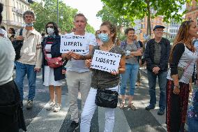 Demonstration Against The Sanitary Pass - Toulouse