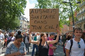 Demonstration Against The Sanitary Pass - Toulouse