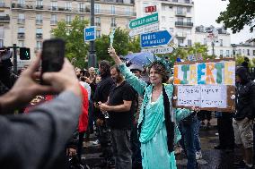 Protest against the Sanitary Pass - Paris