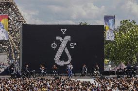 Olympic handover ceremony - Woodkid concert - Paris
