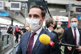 Minister JB Djebbari at Gare de Lyon as France extended health pass - Paris