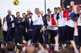 Olympic Athletes Meets The Public - Paris