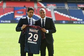 Ten Years of High End Transfers At PSG