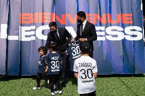 Lionel Messi Unveiling Press Conference - Paris