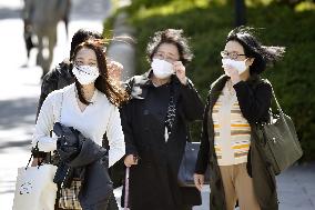 1st cold blast observed in Kansai region