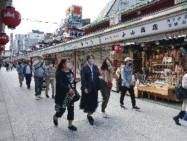 COVID-19 restrictions on eateries lifted in Tokyo