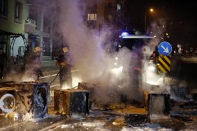 Syrian Shops And Cars Smashed - Ankara